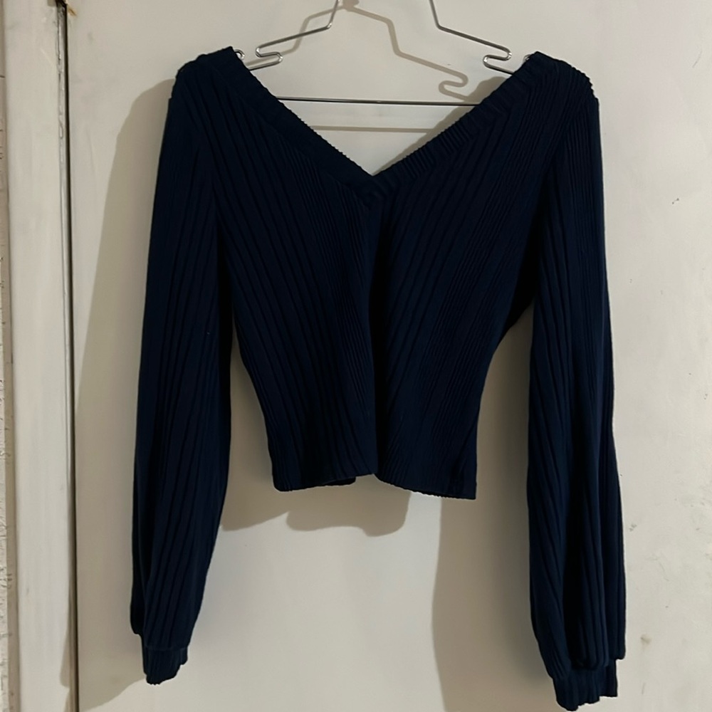 Long sleeve, navy blue medium size V neck blouse
